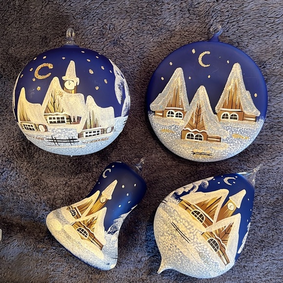 4 Hand Blown & Painted Large Glass Christmas Ornaments - Picture 13 of 16